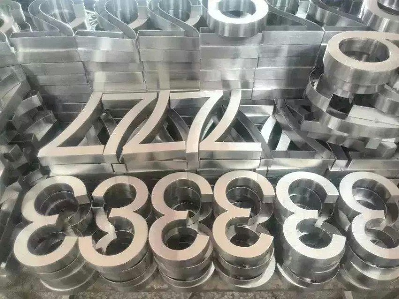 這些精工字，不光適合戶外展示，還可以是企業(yè)最搶眼的形像3