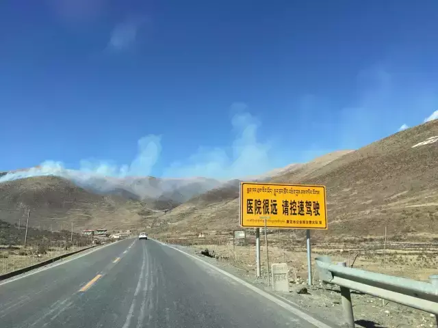 這些沙雕招牌廣告標(biāo)語，讓我站路邊笑了半天停不下來20