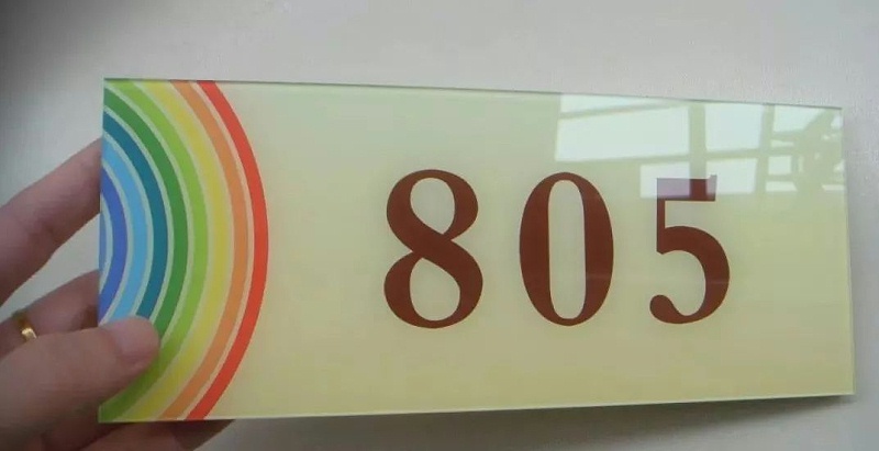 做廣告，我們是認(rèn)真的：一分鐘教你塑造“養(yǎng)眼”高分子有機玻璃標(biāo)牌