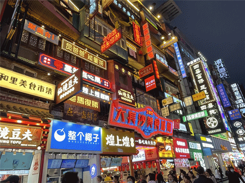 走訪長沙、重慶等地后，我總結(jié)出一套樓頂廣告牌“吸金術(shù)”3