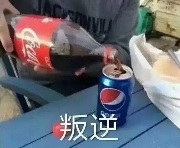 中國(guó)路邊的做燈箱廣告牌，我能笑一年28